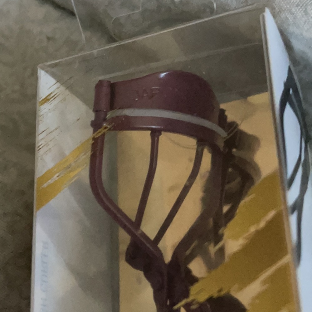 🆕 Japonesque Mini Lash Curler Burgundy - Picture 6 of 6